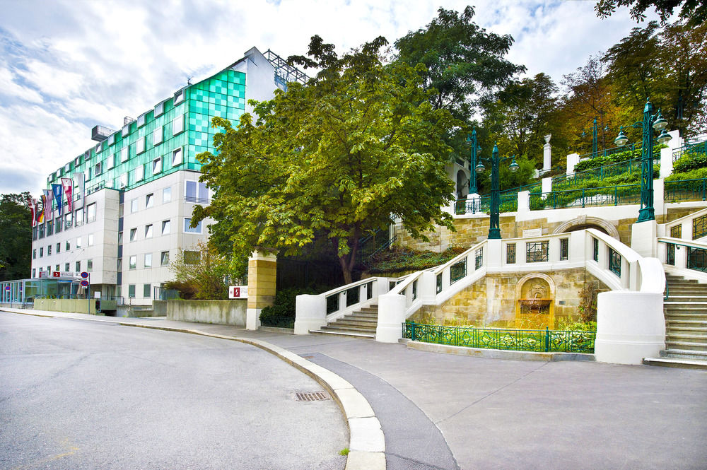 Hotel & Palais Strudlhof image 1